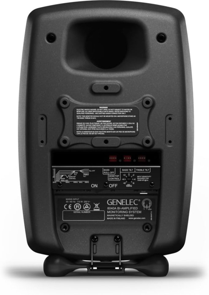 Monitores activos GENELEC 8040A