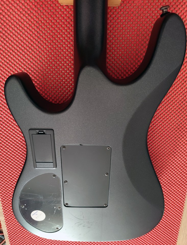 Guitarra Cort EVL K6 de segunda mano · Foto 4 de 10 · Guadalajara · 450 €