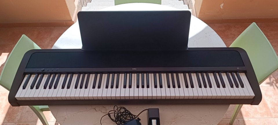 Piano Digital KORG B2 de segunda mano · Foto 1 de 9 · Valencia · 225 €