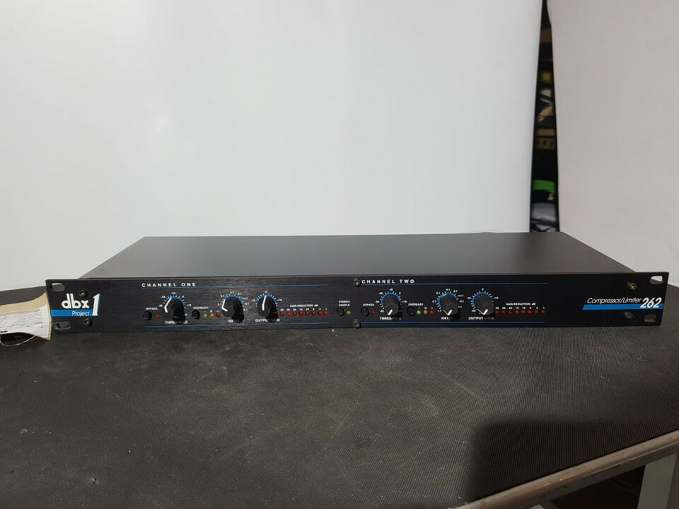 DBX 262 COMPRESOR LIMITADOR