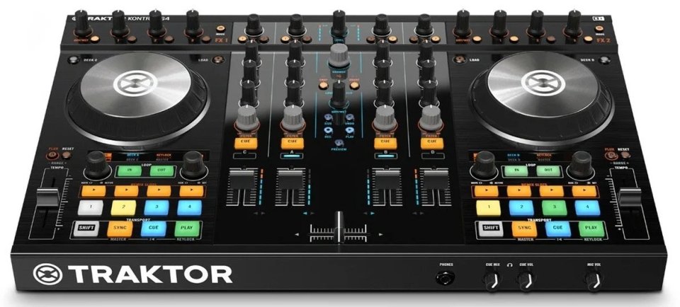 Traktor S4 MK2