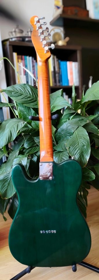 Guitarra ELg estilo telecaster de segunda mano · Foto 2 de 10 · Madrid · 550 €