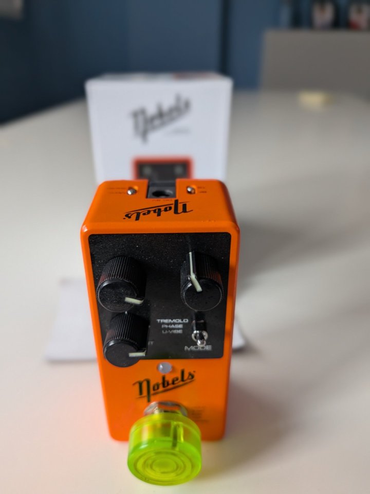Vendo nobels mod mini de segunda mano · Foto 2 de 3 · Jaén · 65 €