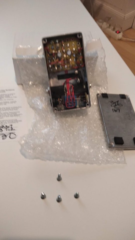 Menatone King of the Britains pedal de overdrive