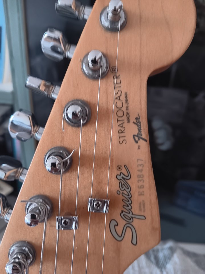Squier stratocaster serie E Japan 1984-1987 REBAJADA