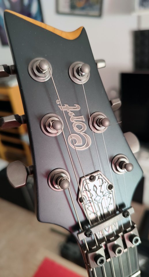 Guitarra Cort EVL K6 de segunda mano · Foto 8 de 10 · Guadalajara · 450 €