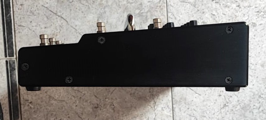 Fractal AX8 de segunda mano · Foto 3 de 3 · Tarragona · 750 €