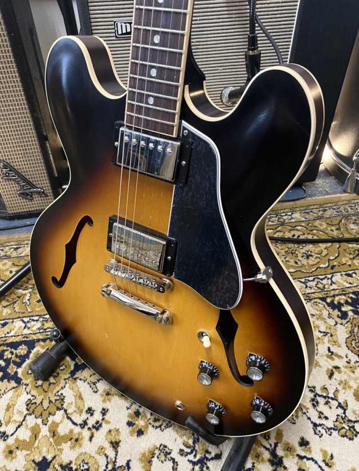 Gibson ES-335 Satin Vintage burst de 2020 (VIDEO)