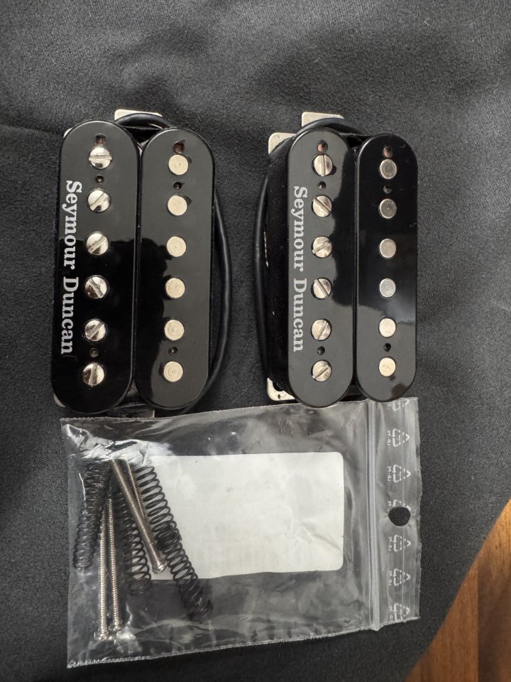 Pareja de Seymour Duncan de segunda mano · Foto 3 de 10 · SC Tenerife · 170 €