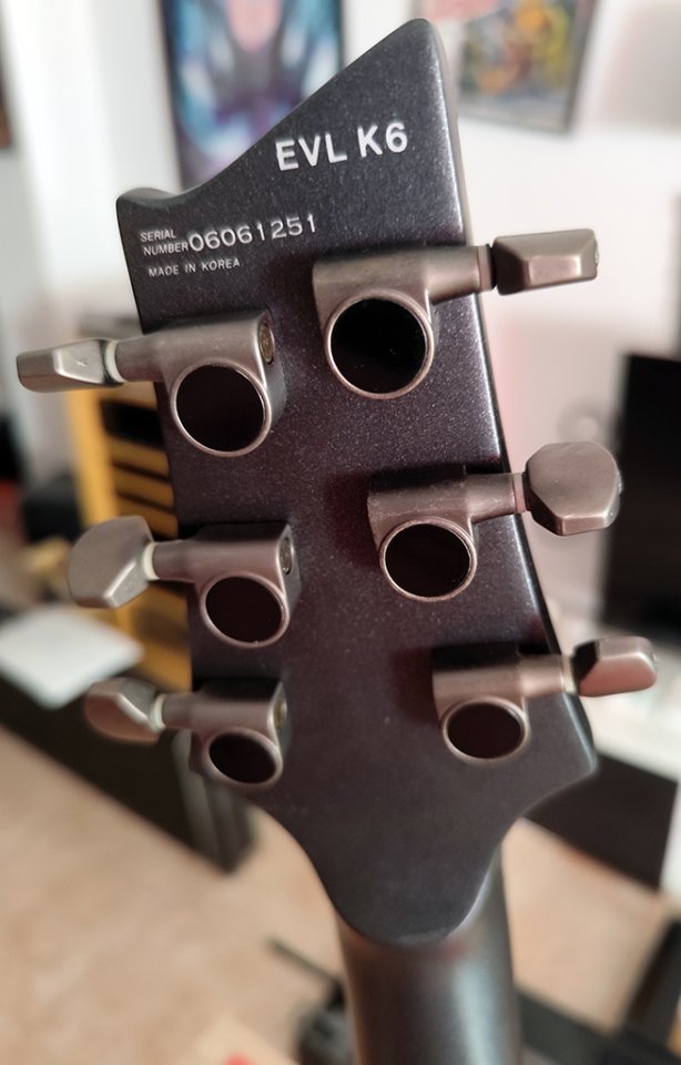 Guitarra Cort EVL K6 de segunda mano · Foto 9 de 10 · Guadalajara · 450 €