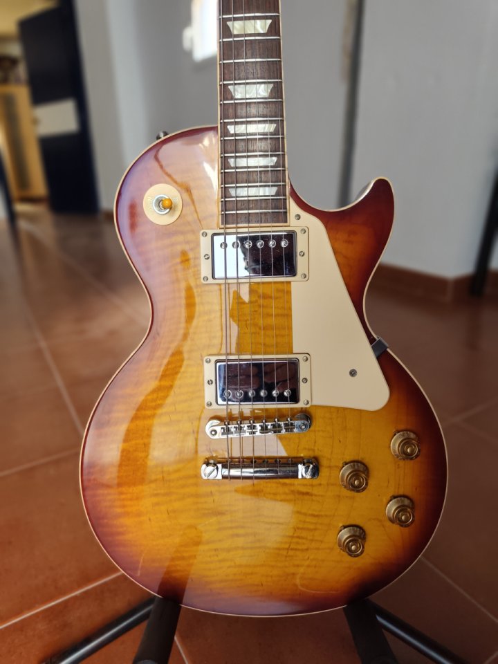 Gibson Les Paul Traditional 2016 (Editado) de segunda mano · Foto 2 de 9 · Zaragoza · 1900 €