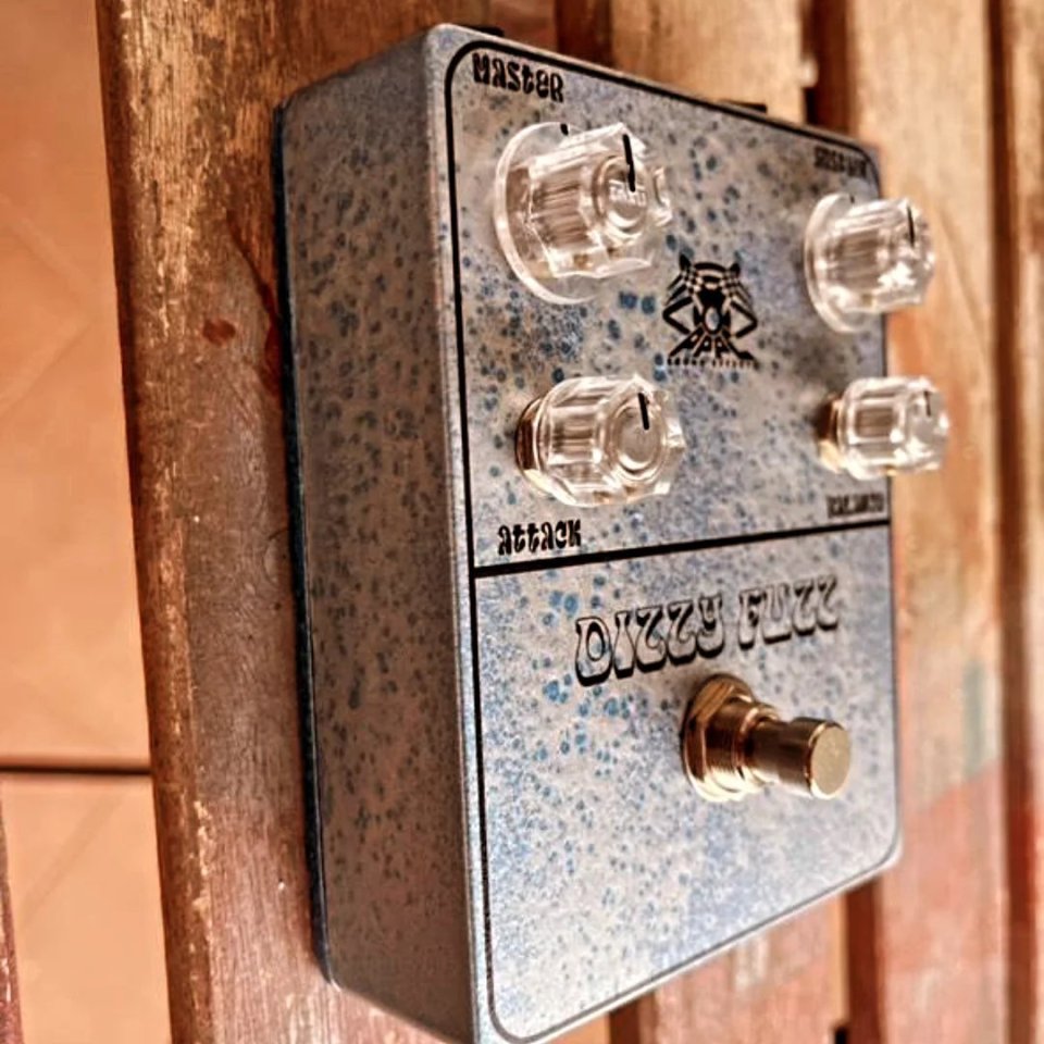 Dizzy Fuzz (reproducción Dizzytone con control de volumen master) PPPC Sound Effects