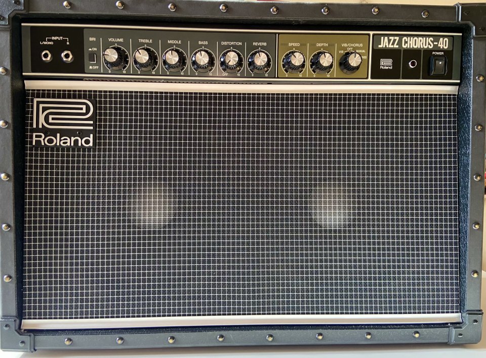 Roland Jazz Chorus 40 de segunda mano · Foto 3 de 5 · Barcelona · 450 €
