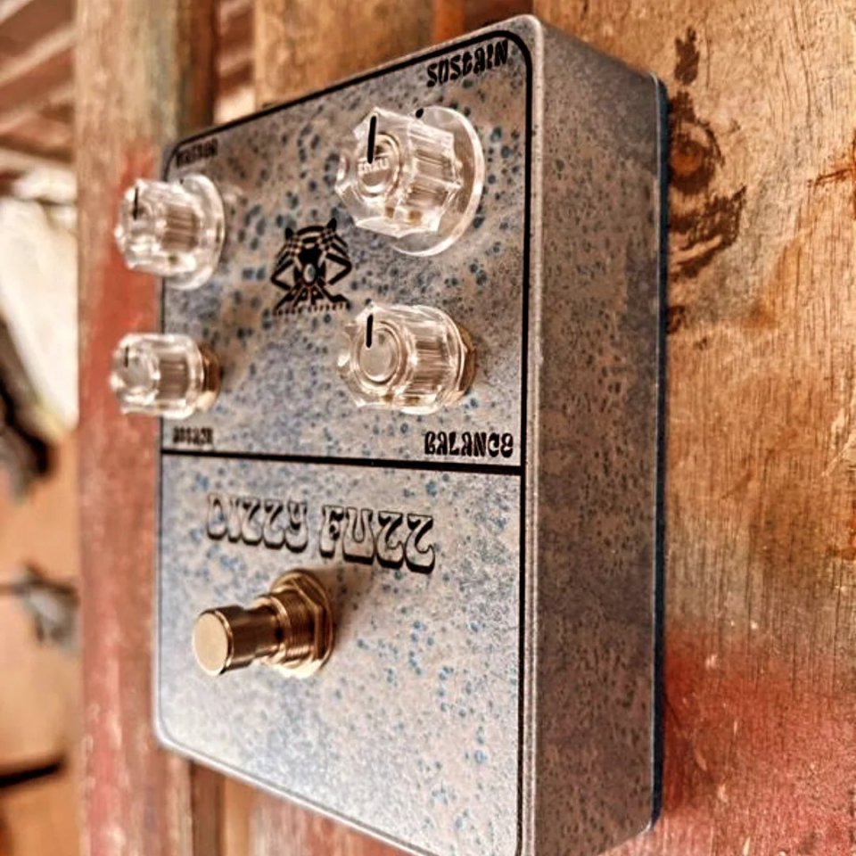 Dizzy Fuzz (reproducción Dizzytone con control de volumen master) PPPC Sound Effects