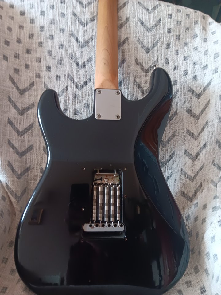 Squier stratocaster serie E Japan 1984-1987 REBAJADA