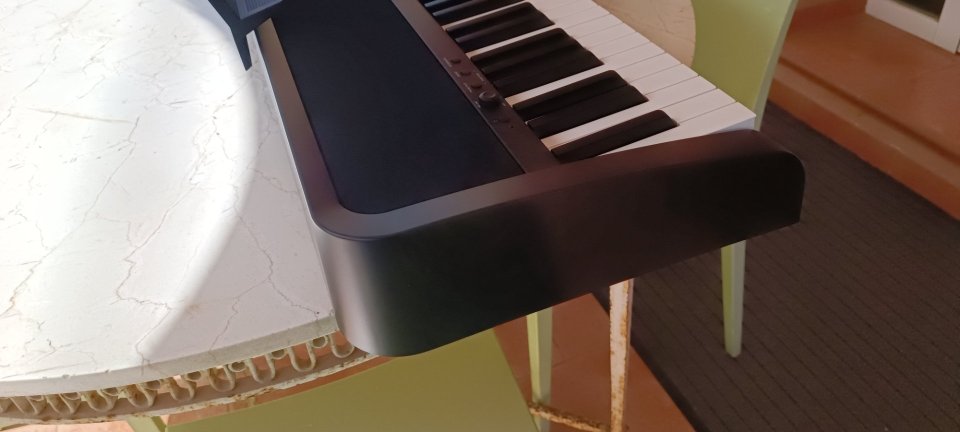 Piano Digital KORG B2 de segunda mano · Foto 9 de 9 · Valencia · 225 €