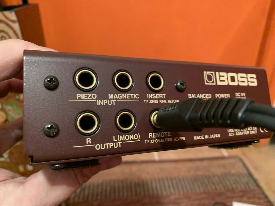 Pack BOSS AD-5 (previo/procesador acústica) + BOSS FS7 + cable Roland TRS