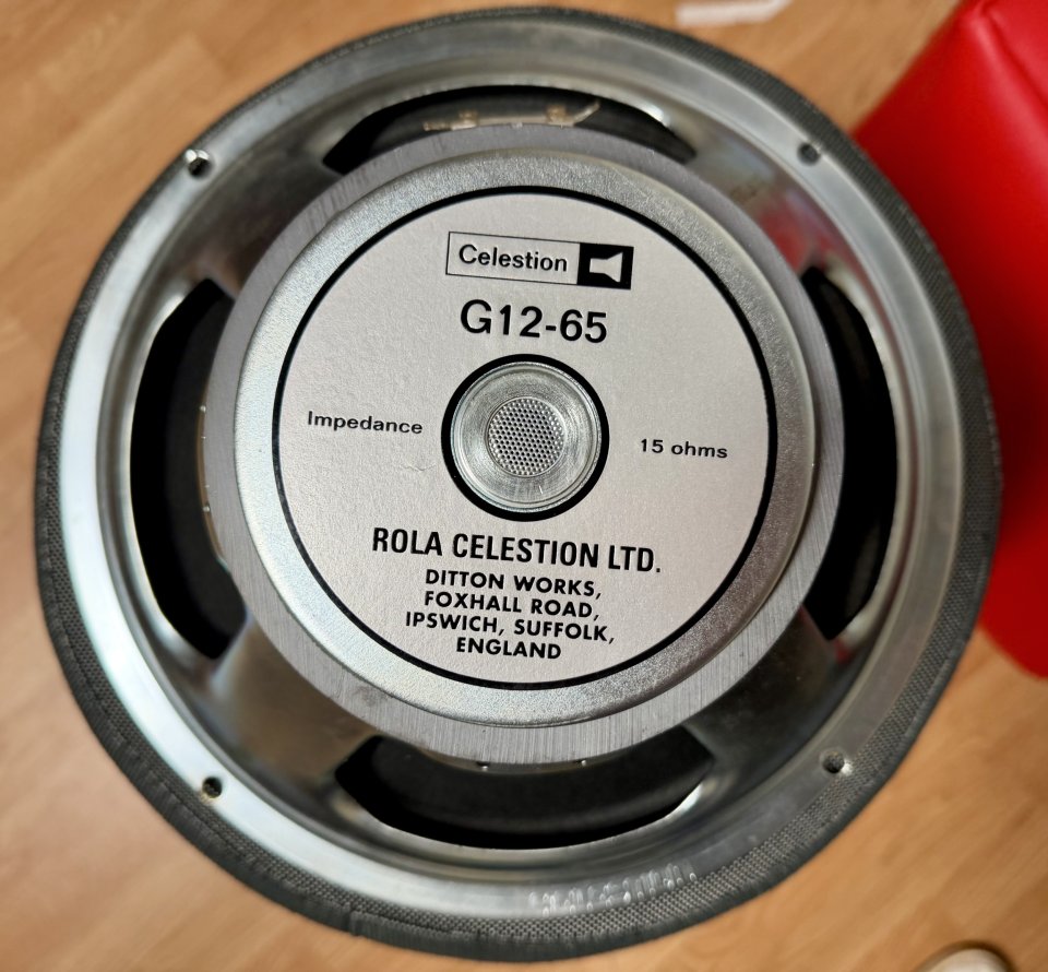 Celestion Heritage Series G12-65 15 Ohm de segunda mano · Foto 1 de 2 · Madrid · 120 €