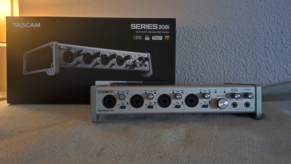 Tascam series 208i usb