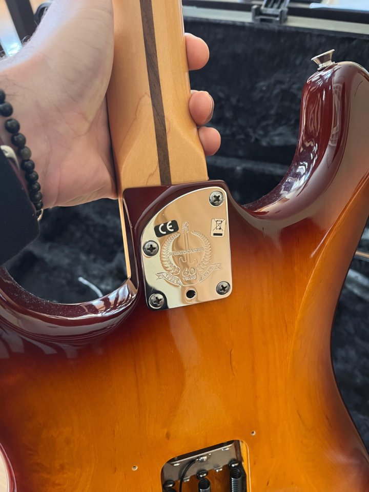 Fender American Deluxe Strat 2014 - 60th Anniversary (Tobacco Sunburst) SSS