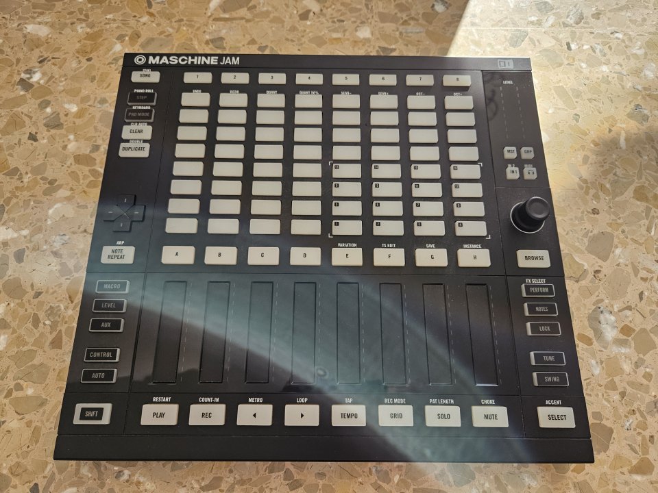 Maschine Jam Controlador MIDI