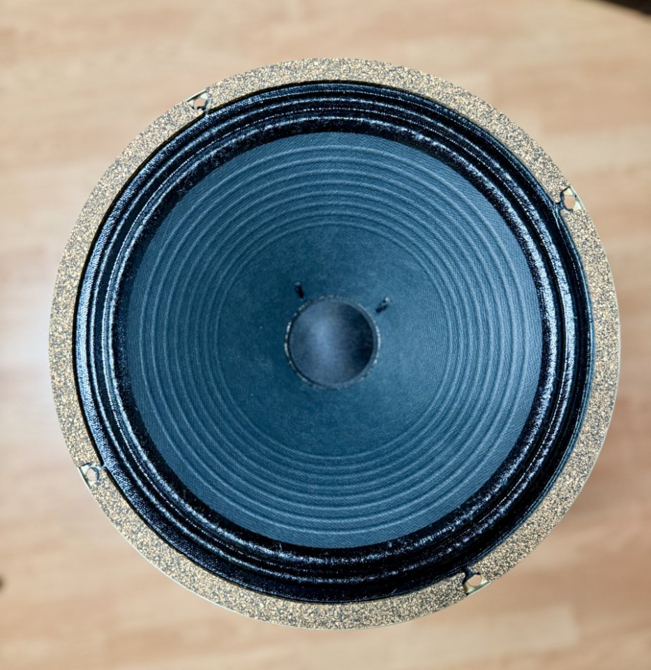 Celestion g12h 70th anniversary 16 ohmios de segunda mano · Foto 2 de 2 · Madrid · 100 €