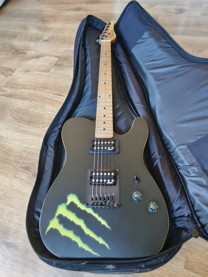 Guitarra Schecter Diamond Edicion Monster Energy + Funda y Ampli.