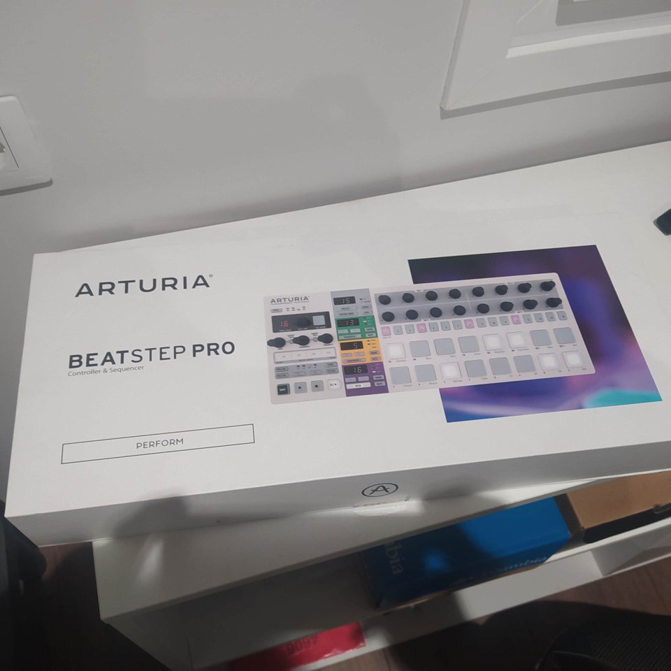 Arturia Beatstep Pro