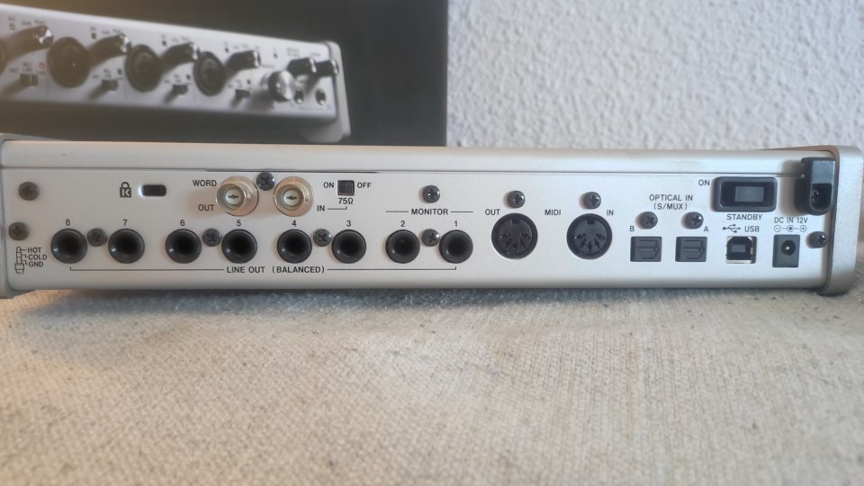 Tascam series 208i usb