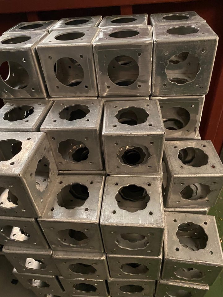 trus cuadrangular de 20+20 todas las medidas