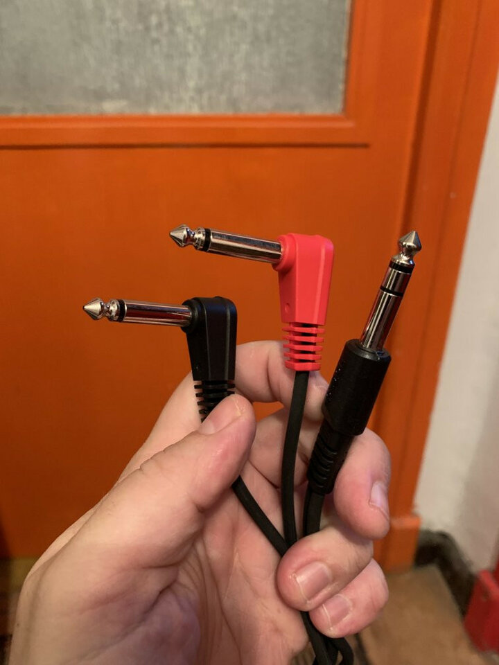 Pack BOSS AD-5 (previo/procesador acústica) + BOSS FS7 + cable Roland TRS