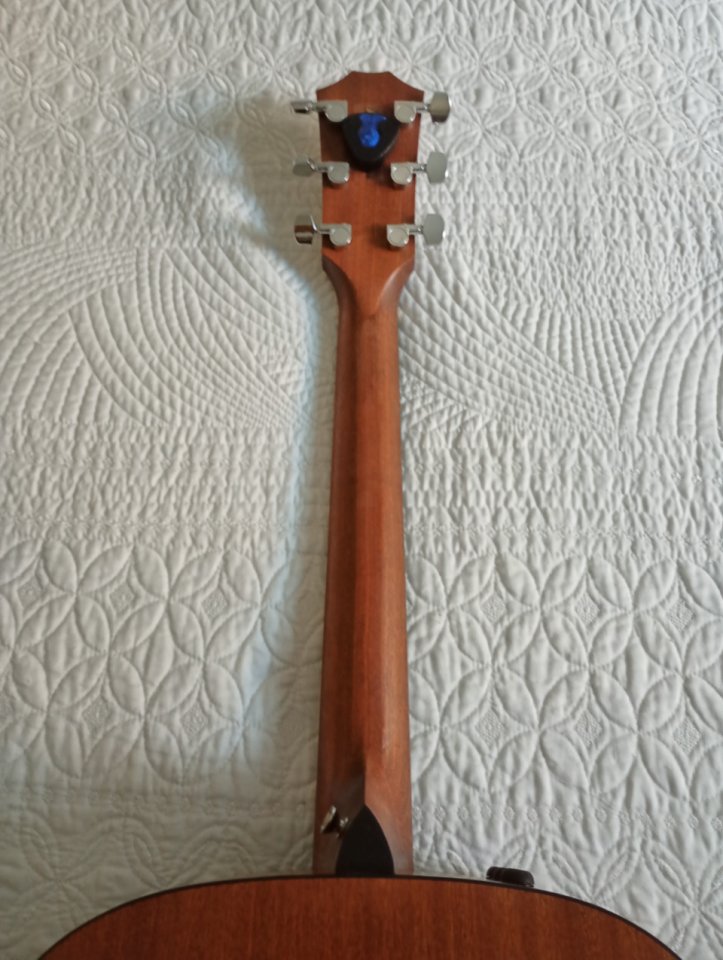 GUITARRA ELECTROACUSTICA TAYLOR 110e SATIN SUNBURST de segunda mano · Foto 5 de 10 · Madrid · 750 €