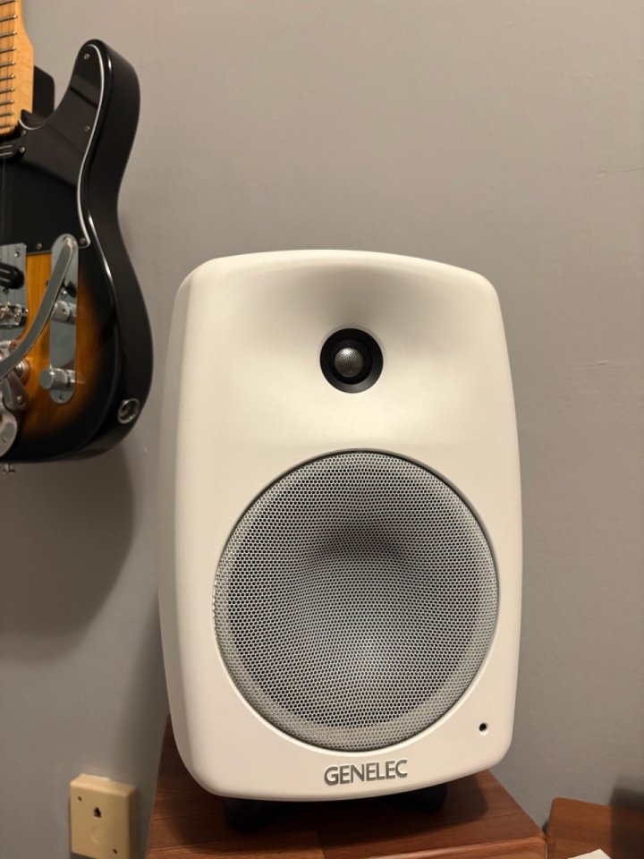 Genelec 8040 A