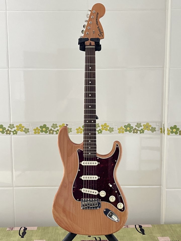 Fender Squier Classic Vibe 70s Stratocaster LRL Natural mejorada