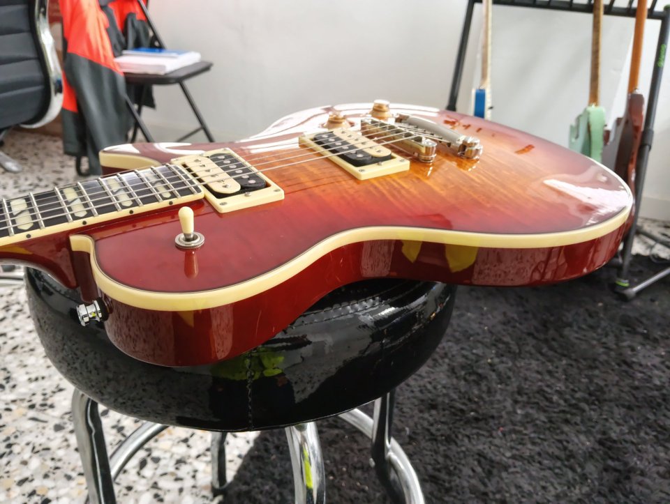 Godin Summit Classic Supreme Limited de segunda mano · Foto 3 de 10 · Gipuzkoa · 1275 €