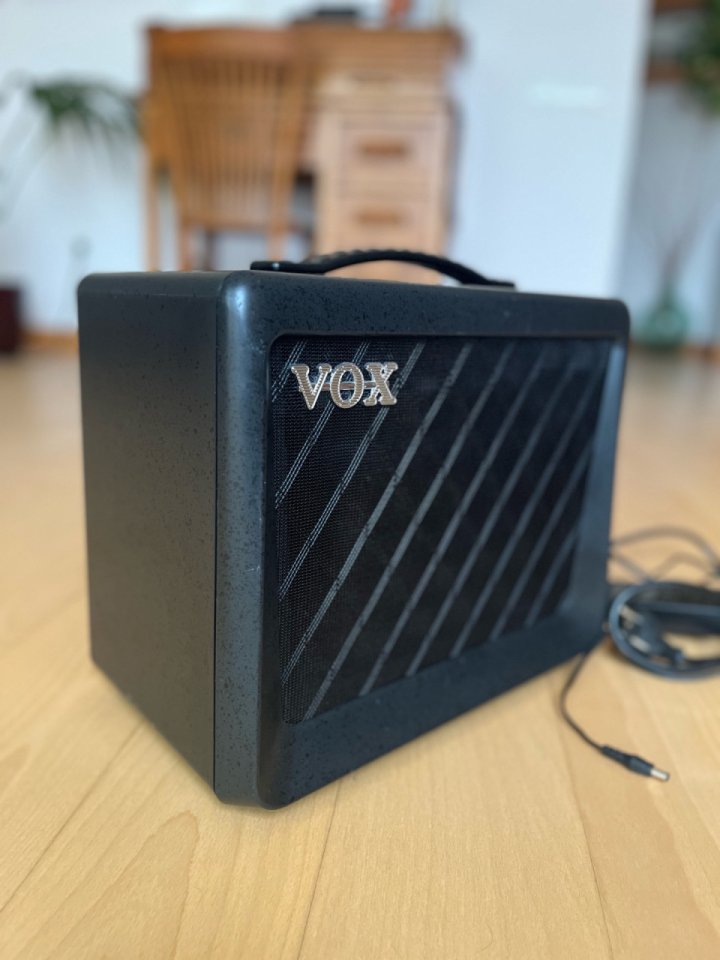 Amplificador Vox VX15 GT de segunda mano · Foto 1 de 9 · Valencia · 80 €