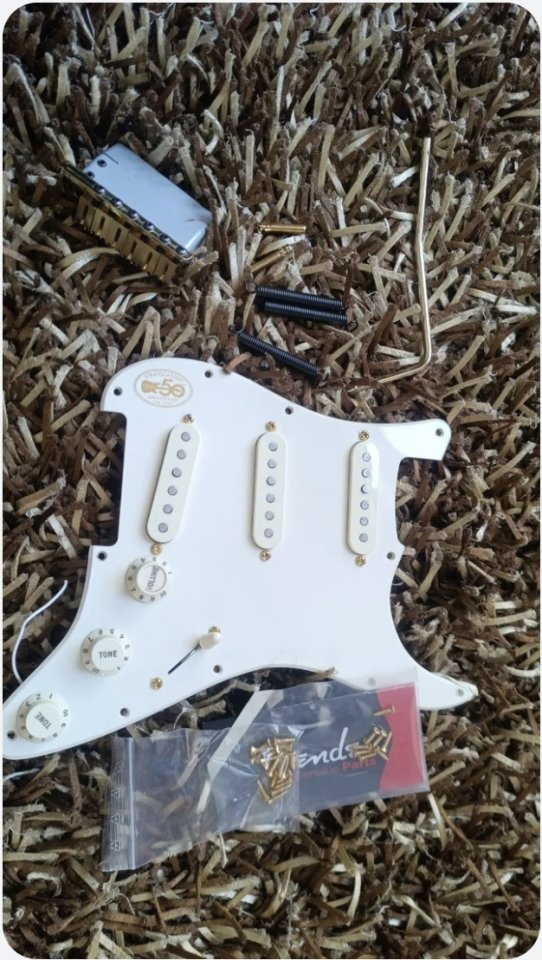 Fender American Deluxe Stratocaster 50th anniversary