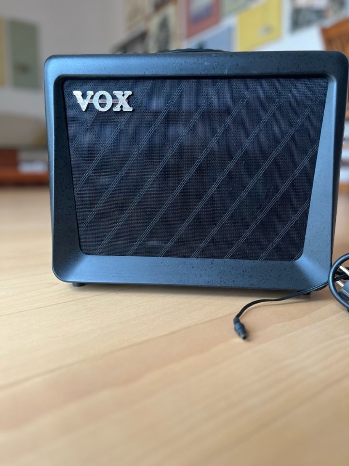 Amplificador Vox VX15 GT de segunda mano · Foto 2 de 9 · Valencia · 80 €