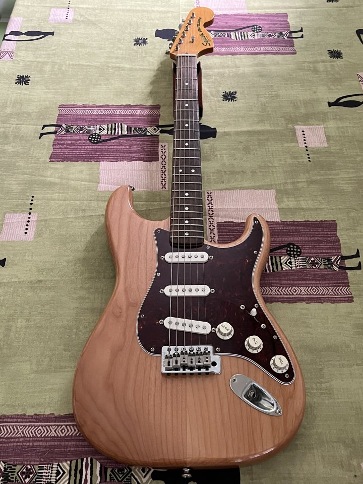 Fender Squier Classic Vibe 70s Stratocaster LRL Natural mejorada
