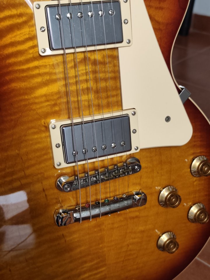Gibson Les Paul Traditional 2016 (Editado) de segunda mano · Foto 5 de 9 · Zaragoza · 1900 €