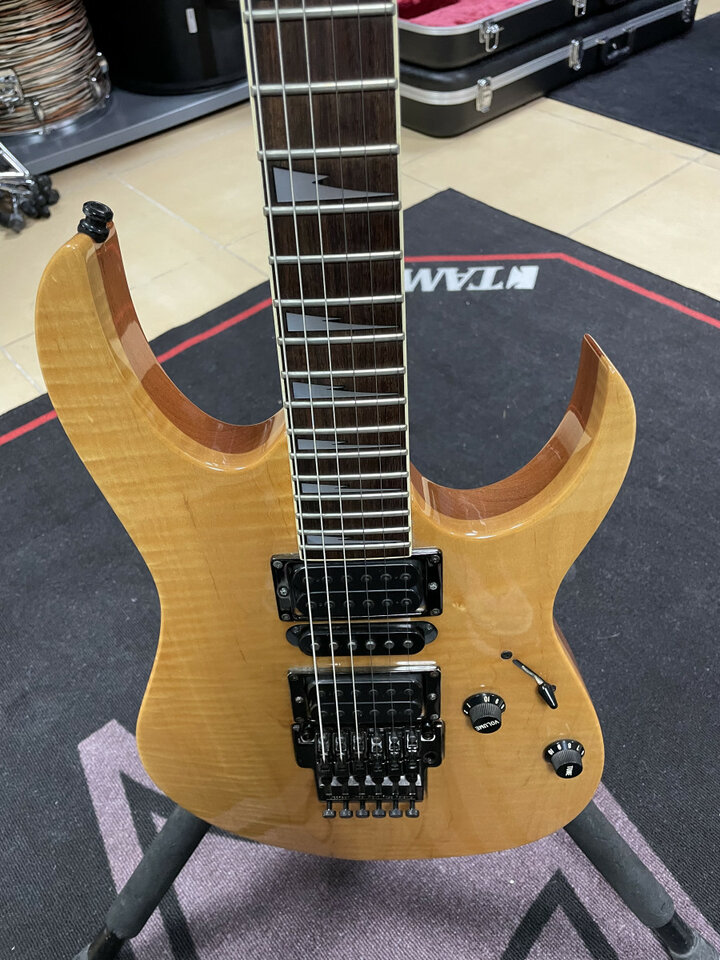 Ibanez UCEW1FM - USA Custom Exotic Wood Series 90/92 Natural