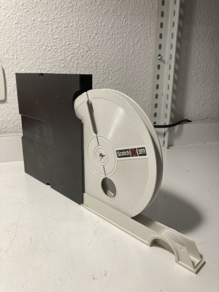 Cajas Scotch 3M (74 unidades) de segunda mano · Foto 3 de 4 · Madrid · 100 €