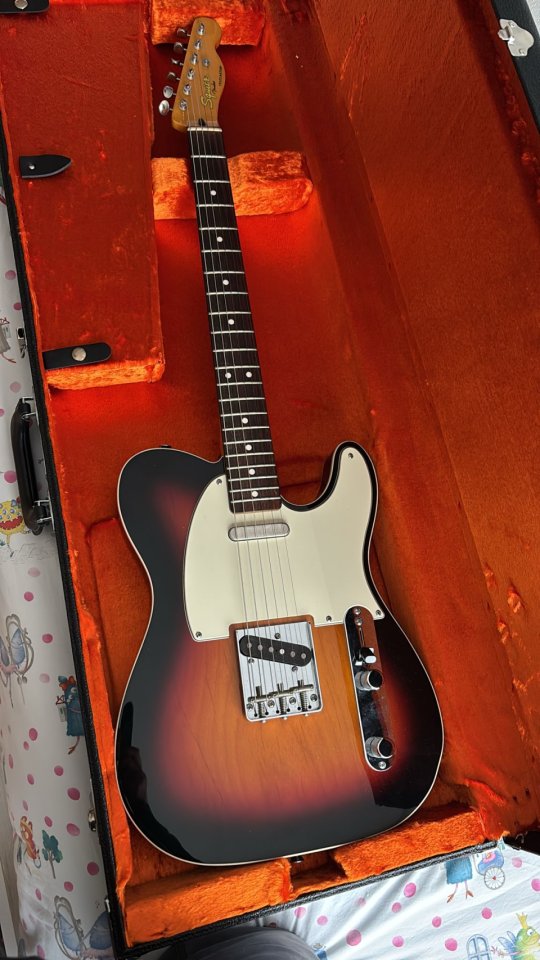 Squier Classic Vibe Custom 60s China