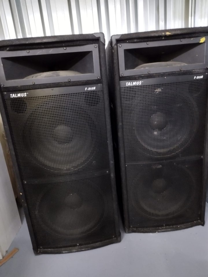 Equipo de megafonía profesional de segunda mano · Foto 1 de 7 · Madrid · 900 €