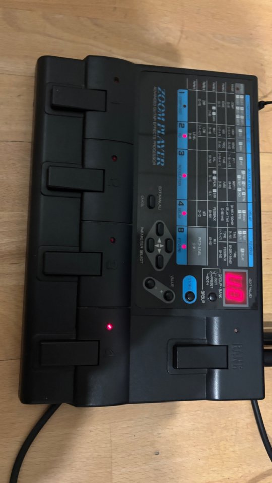 Zoom Player 1010, un procesador multiefectos