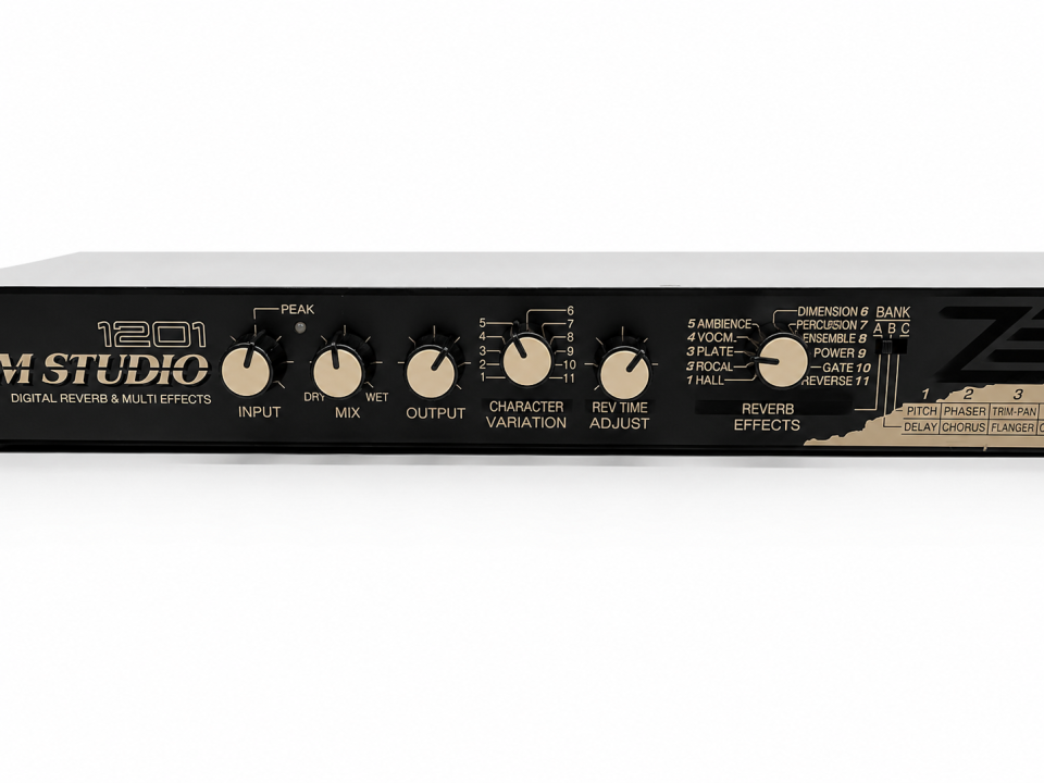 Zoom Studio 1201. Procesador de Reverb y efectos digitales de segunda mano · Foto 3 de 3 · Madrid · 70 €