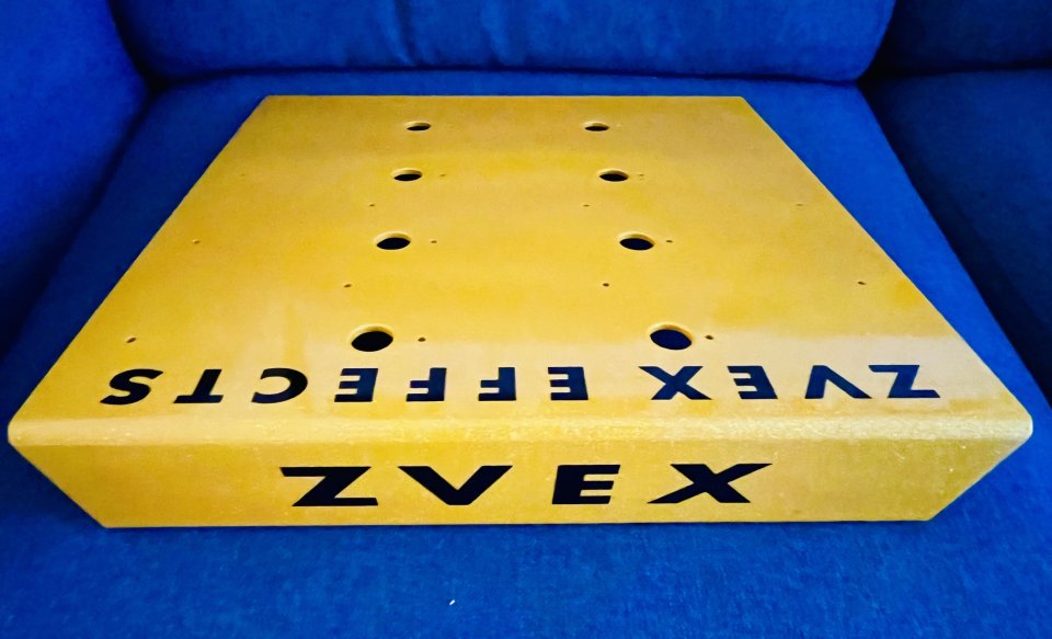 Colección de pedales ZVEX como nuevos / nuevos de segunda mano · Foto 9 de 10 · Tarragona · 1 €