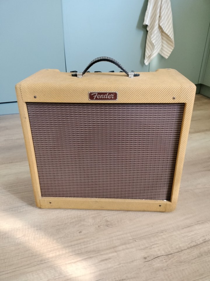 Fender Blues Junior Lacquered Tweed