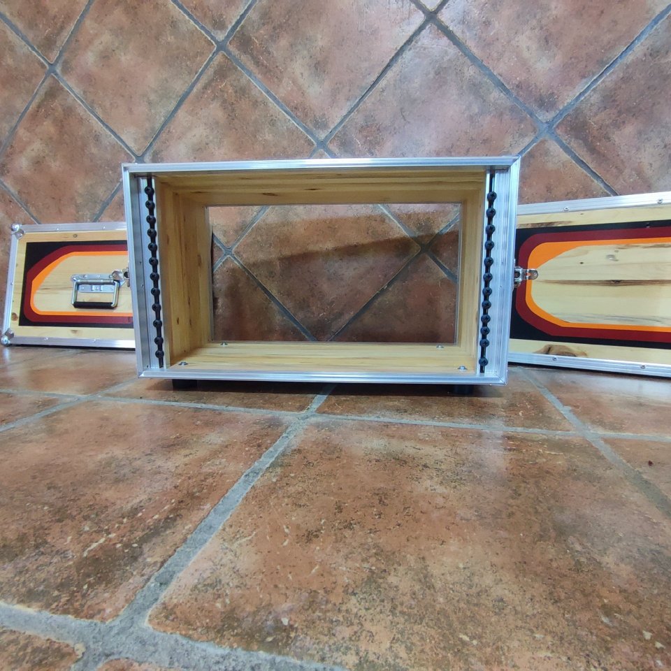 Rack 6U - A estrenar de segunda mano · Foto 8 de 8 · Granada · 200 €
