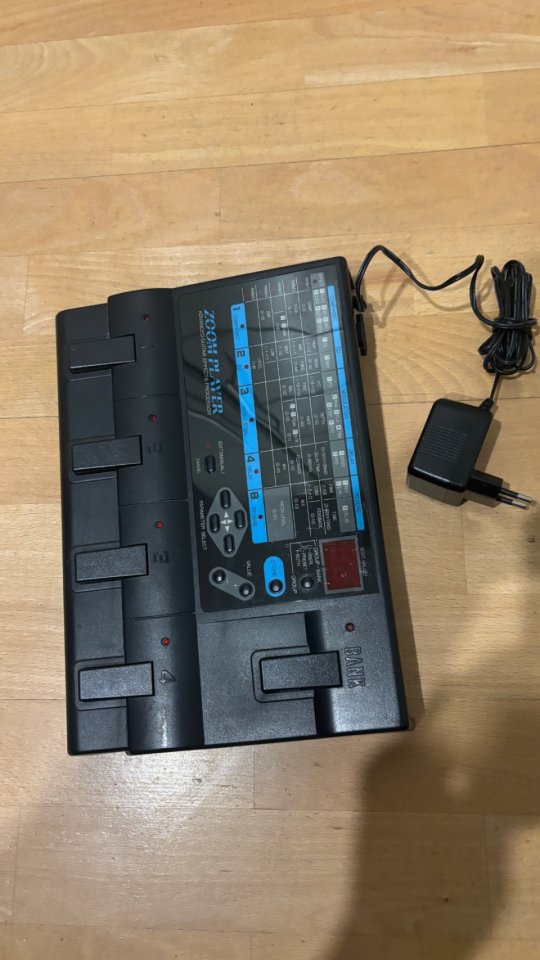 Zoom Player 1010, un procesador multiefectos